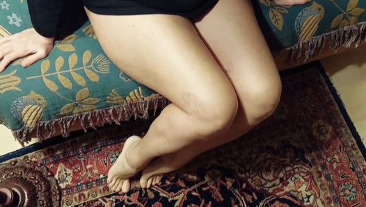 Amadora loira madura esposa faz boquete e engole em close-up