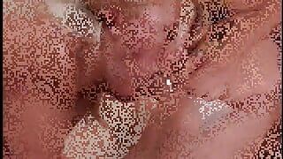 Com tesão loira adolescente é fodida por meio-irmão com pau com tesão