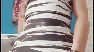 Minha buceta precisa se molhar