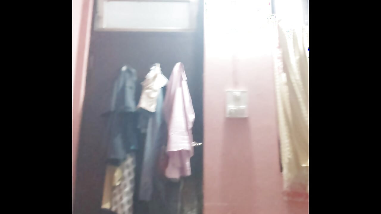 18 year old guy fucks big tits hot Indian MILF 25.9M views