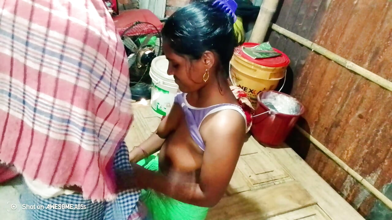 ALONE DESI GIRL SEX WITH OUTHERS MAN PART 2